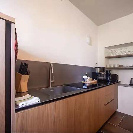 In Di Bedero - Via Roma 53 Appartement