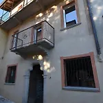 In Di Bedero - Via Roma 53 *