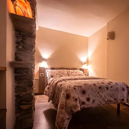 Apartment In Di Bedero - Via Roma 53 *