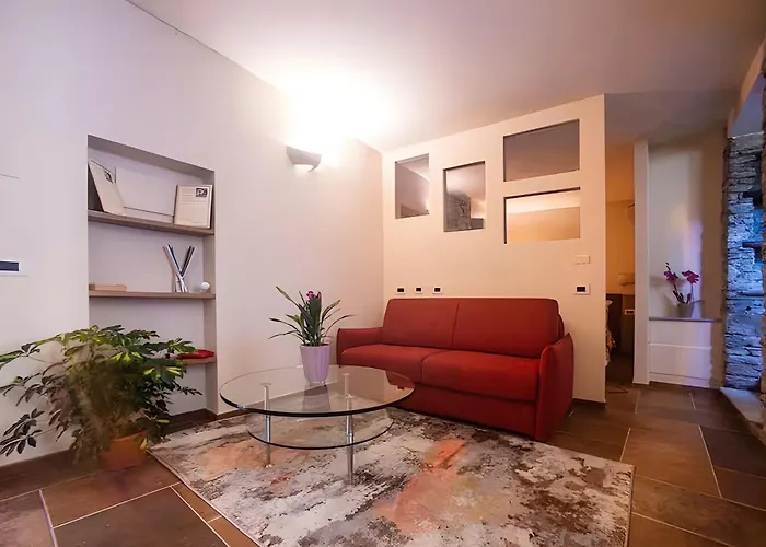 Apartment In Di Bedero - Via Roma 53 Brezzo