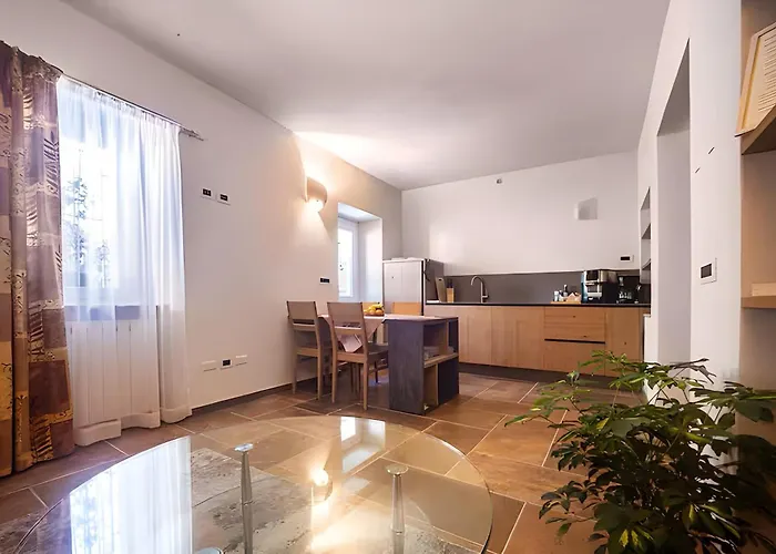 In Di Bedero - Via Roma 53 * Brezzo