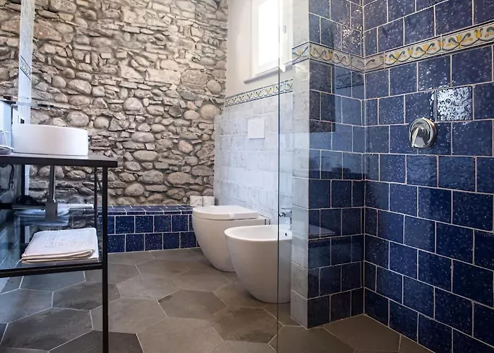 Apartment In Di Bedero - Via Roma 53 *