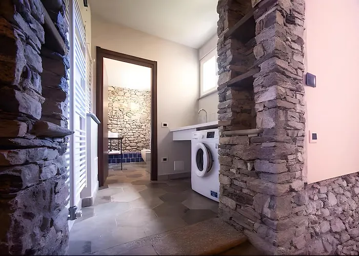 In Di Bedero - Via Roma 53 Brezzo