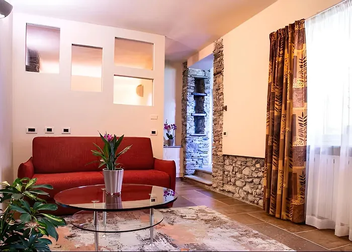 Apartment In Di Bedero - Via Roma 53 Brezzo