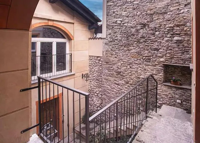 In Di Bedero - Via Roma 53 Apartment *